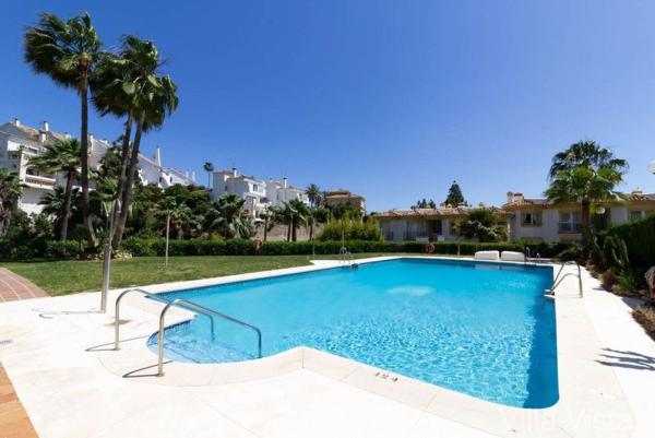 Sale of flat in Piso en Calle Don José de Orbaneja, Sitio de Calahonda, Mijas, Mijas
 photo 2