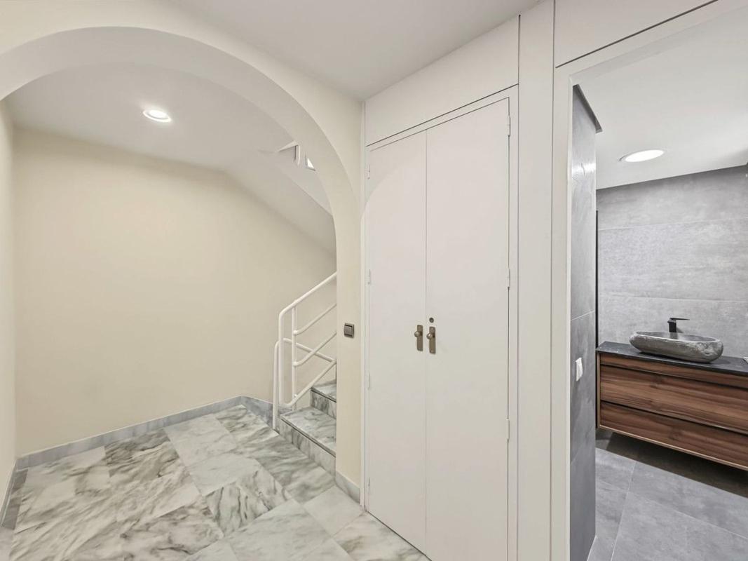 Properties for sale and rent in Spain photo 2