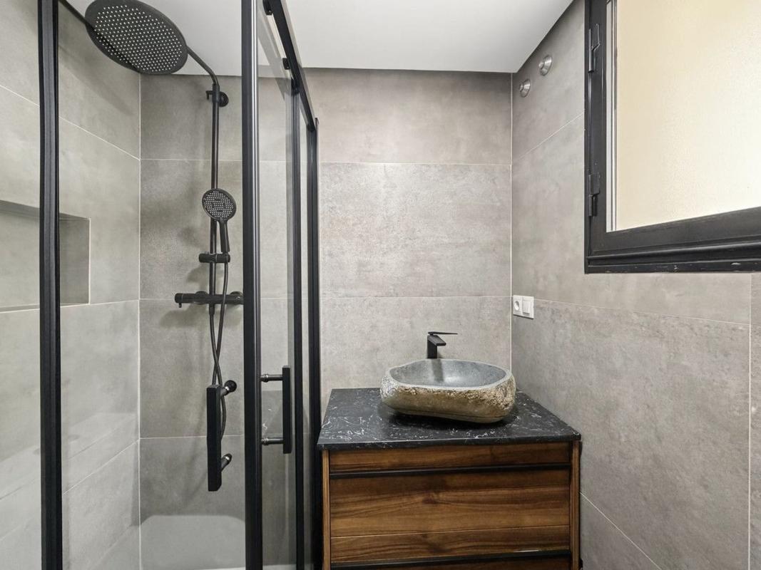 Properties for sale and rent in Spain photo 4