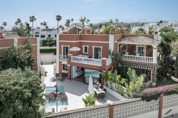 Chalet pareado en Calle Madreselva, 1 h, Linda Vista-Nueva Alcántara-Cortijo Blanco, Marbella photo 1