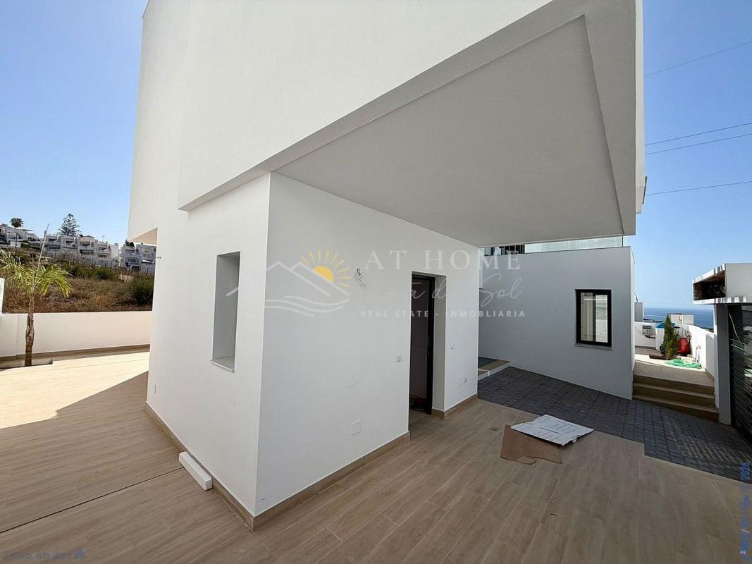 Sprzedaż niezależnego domku jednorodzinnego w Casa o chalet en Avda Pescia - Ctra de Frigiliana, Nerja, Nerja photo 5