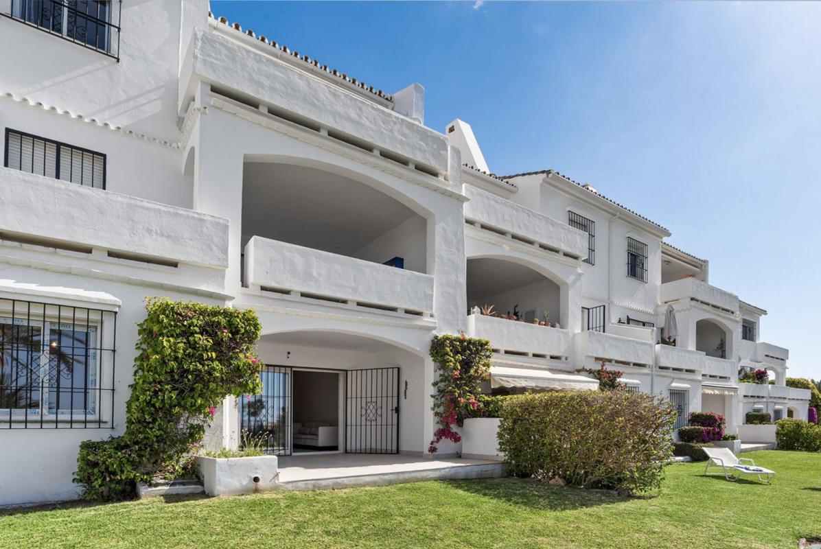 Sprzedaż mieszkania w Piso en Urbanizacion n Andal Malabo, Nueva Andalucía, Marbella, Marbella
photo 1