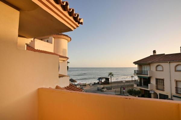 Дуплекс на продажу в Dúplex en Gaviotas Las, 2, Añoreta baja, Rincón de la Victoria, Ринкон-де-ла-Виктория photo 1