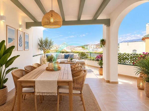 Chalet wolnostojący na sprzedaż w Casa o chalet en Calle Rodríguez Acosta, Nueva Nerja, Nerja, Nerja photo 1