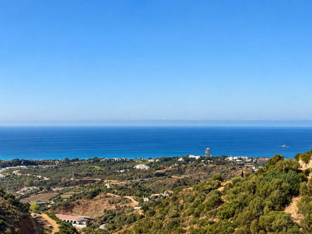 Sprzedaż poddasza w  Ático en El Pinar s/n, Alto de los Monteros, Marbella, Marbella photo 3