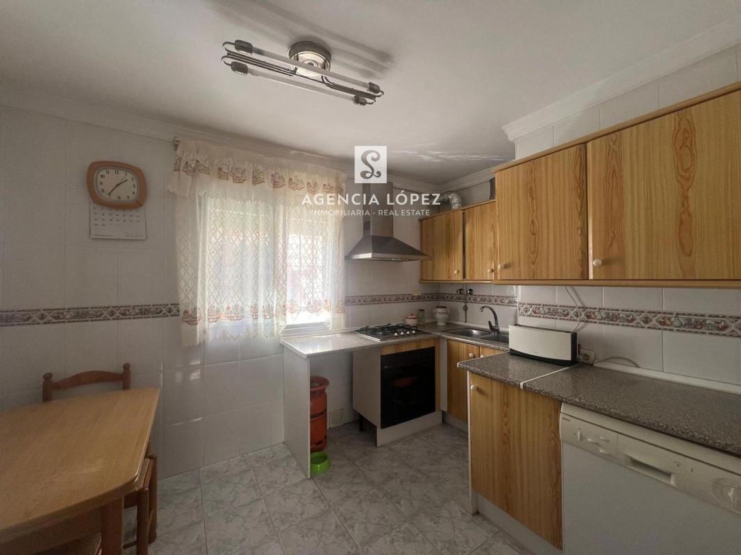 Продажа квартиры на Piso en Huerta Nueva, Estepona, Эстепона
 photo 2