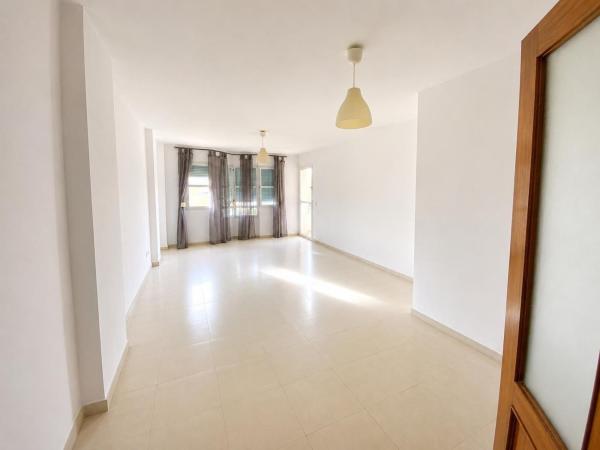 Venta de piso en Piso en Teatinos, Málaga, Málaga
 photo 1