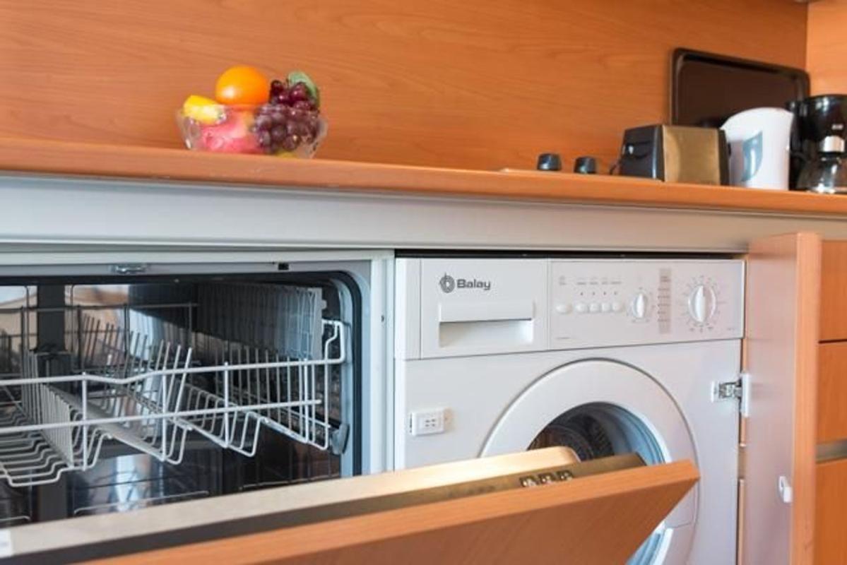 Venta de piso en Piso en Calle Salinas, 9, Cortijo Torrequebrada, Benalmádena, Benalmádena
photo 5