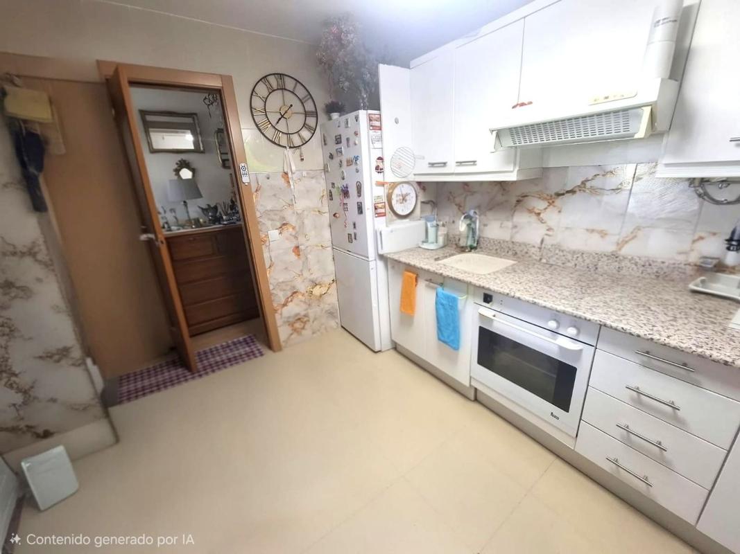 Продажа квартиры на Piso en Calle Teresa Zabell s/n, Zona Puerto Deportivo, Fuengirola, Фуэнхирола
photo 5