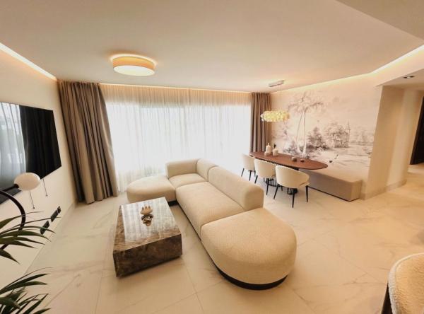 Sprzedaż mieszkania w Piso en Linda Vista-Nueva Alcántara-Cortijo Blanco, Marbella, Marbella
 photo 2