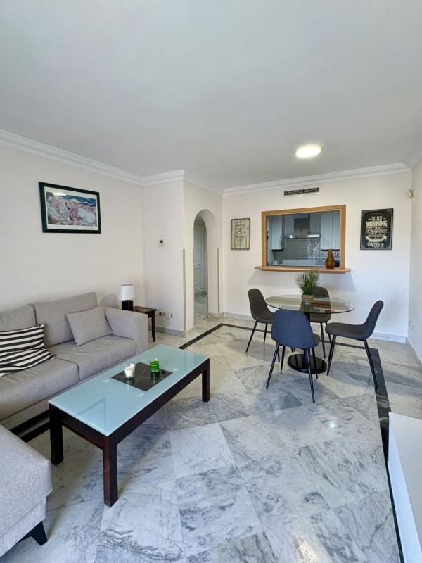 Venta de piso en Piso en Calle Ramón Areces, 2, Puerto Banús, Marbella, Marbella
 photo 5