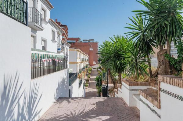 Sale of flat in Piso en Bajondillo, El Bajondillo, Torremolinos, Torremolinos
thumbnail 3