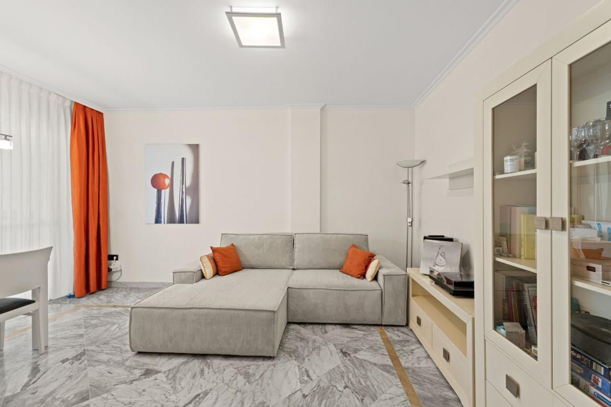 Sprzedaż mieszkania w Piso en Calle José Manuel Caballero Bonald, 1, Linda Vista-Nueva Alcántara-Cortijo Blanco, Marbella, Marbella
 photo 2