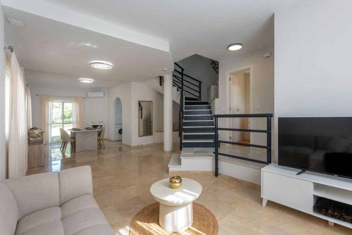 Properties for sale and rent in Spain photo 4