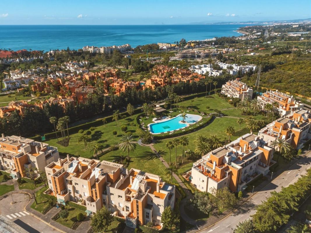 Sprzedaż mieszkania w Piso en Camino de la Boladilla, Sotoserena, Estepona, Estepona
photo 1
