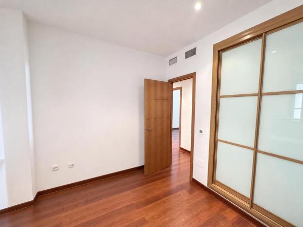 Sale of flat in Piso en Calle Escritor Ángel Palomino, La Colina, Torremolinos, Torremolinos
thumbnail 2