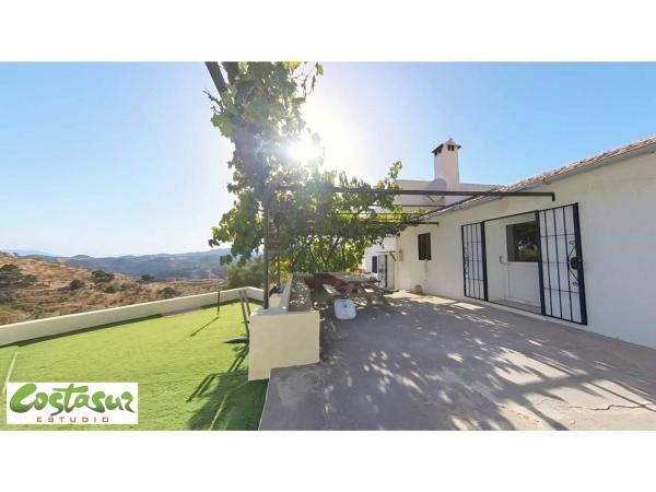 Independent chalet for sale in Casa o chalet en Calle Poligono 1, Casabermeja, Casabermeja
photo 1
