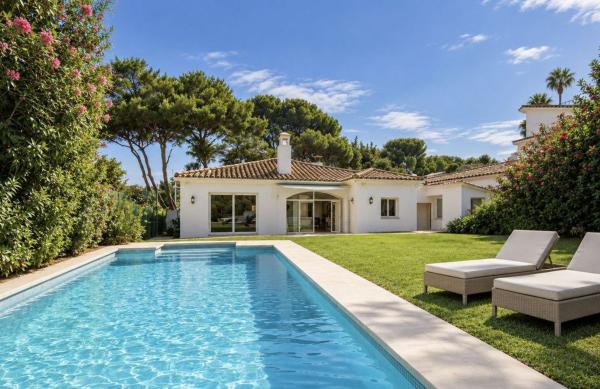 Casa o chalet independiente en Calle los Jazmines, Nueva Andalucía, Marbella photo 1