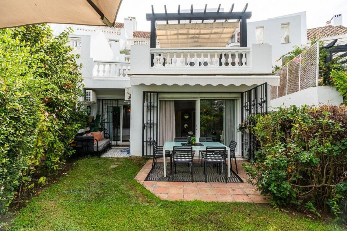 Продажа квартиры на Piso en Avenida Atolon de Coral, Romana Playa, Marbella, Марбелла
photo 3