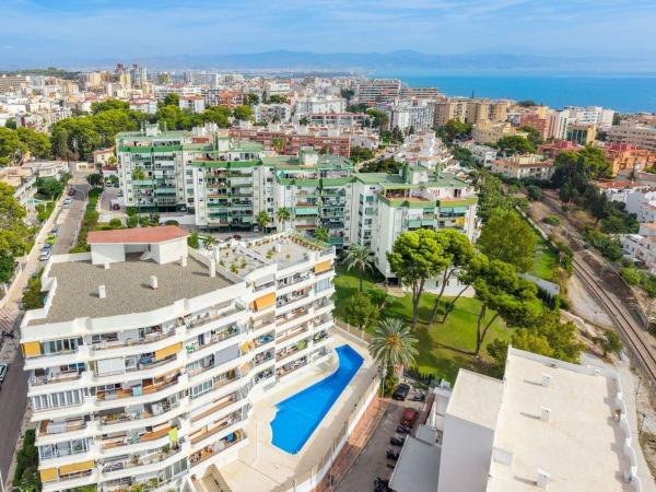 Sale of flat in Piso en Calle Roquedal, Loma de los Riscos, Torremolinos, Torremolinos
thumbnail 3