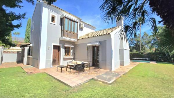 Casa o chalet independiente en Avenida de España, Mijas Golf, Mijas thumbnail 2