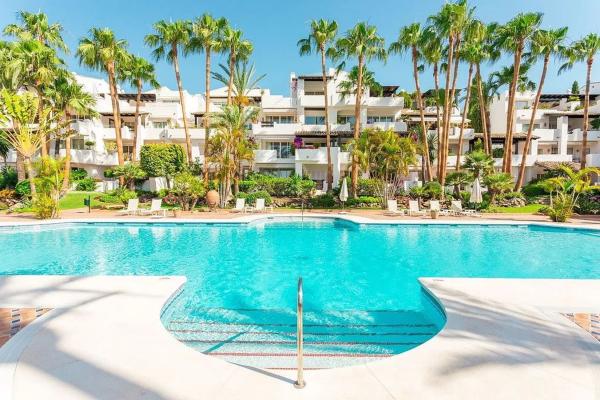 Дуплекс на продажу в Dúplex en Calle Torre Verde, Puente Romano, Marbella, Марбелла photo 3