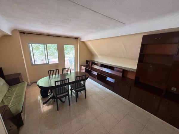 Продажа квартиры на Piso en Huerta Nueva - Jardín de Málaga, Málaga, Малага
photo 1