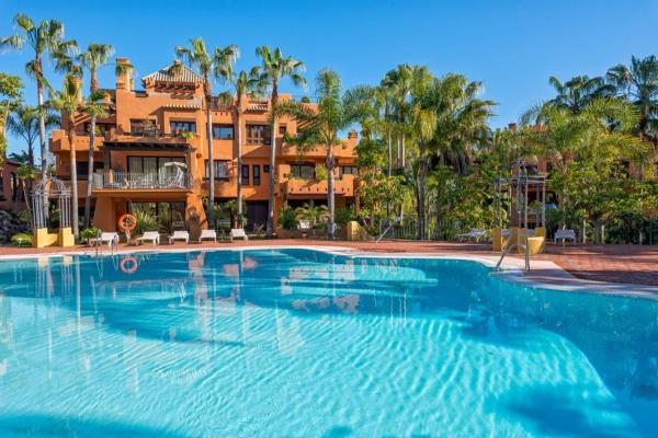 Дуплекс на продажу в Dúplex en Av. Ricardo Soriano, La Dama de Noche-La Alzambra, Marbella, Марбелла photo 4