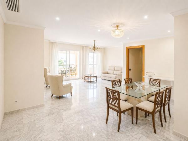 Продажа квартиры на Piso en Calle Calvario s/n, Huerta Belón-Calvario, Marbella, Марбелла
 photo 4