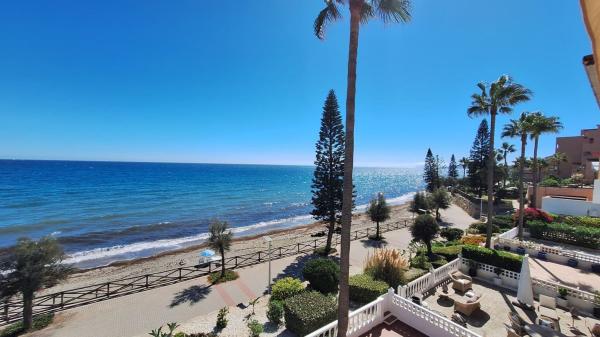 Sale of flat in Piso en Guadalobón, Estepona, Estepona
 photo 1