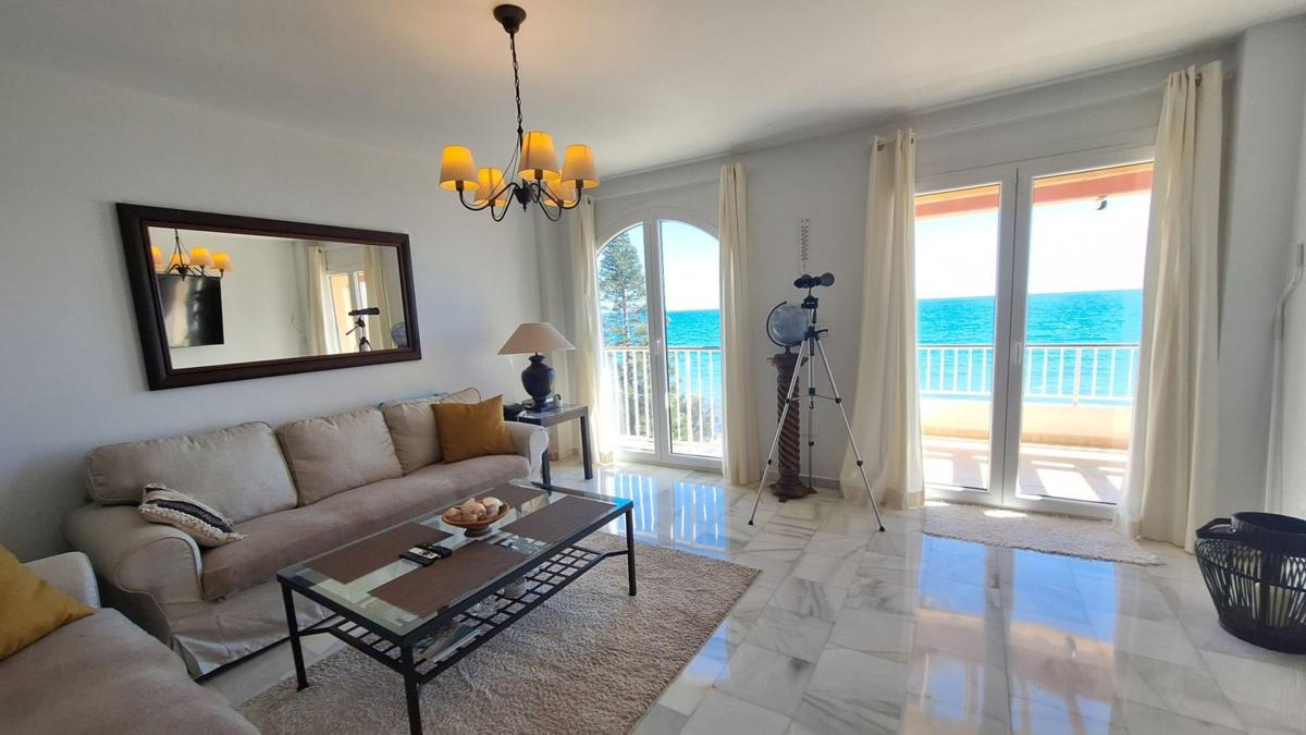 Sale of apartment in Piso en Guadalobón, Estepona, Estepona
photo 3