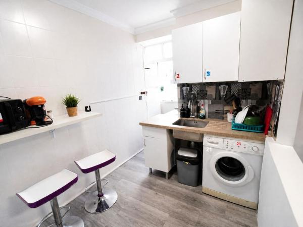 Venta de piso en Piso en Calle Eduardo Torroja s/n, La Luz, Málaga, Málaga
thumbnail 2