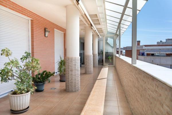 Ático en venta en Ático en Parque Central, Estepona, Estepona thumbnail 2