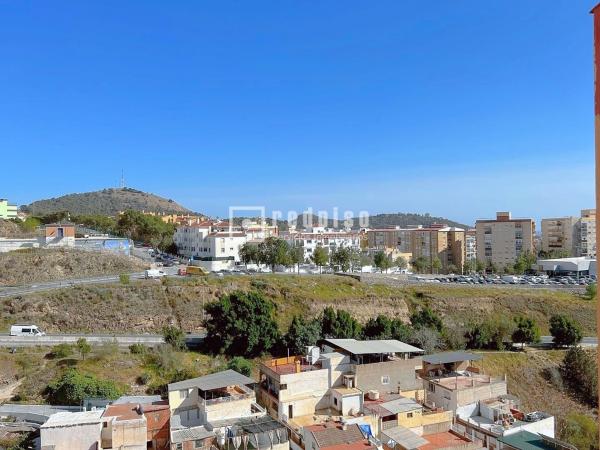 Venta de piso en Piso en Avenida de las Postas, Mangas Verdes - Las Flores, Málaga, Málaga
thumbnail 3