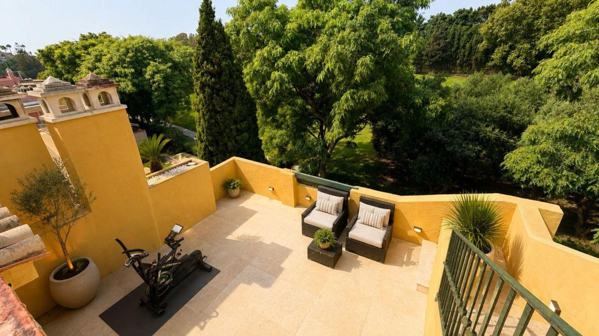 Продажа дуплекса на Dúplex en Calle 18 a, 826, Guadalmina Alta, Marbella, Марбелла photo 1