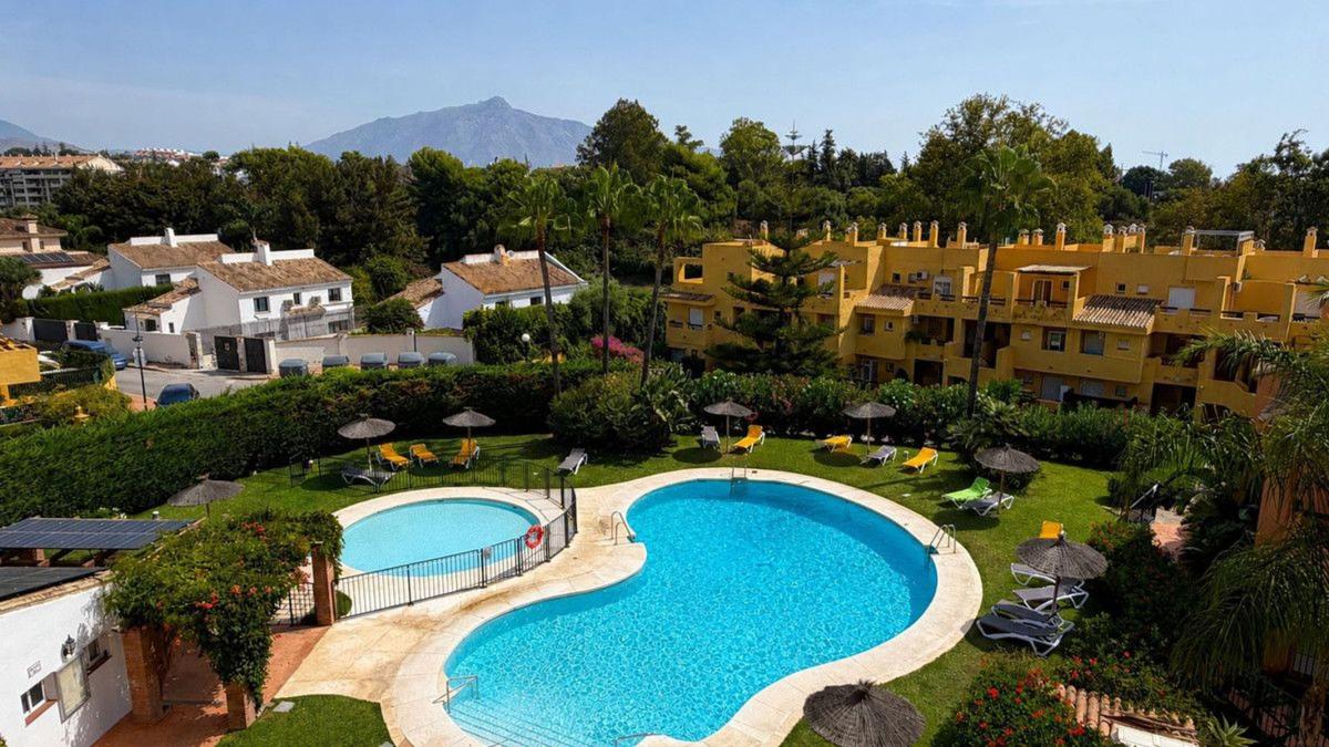 Продажа дуплекса на Dúplex en Calle 18 a, 826, Guadalmina Alta, Marbella, Марбелла photo 5