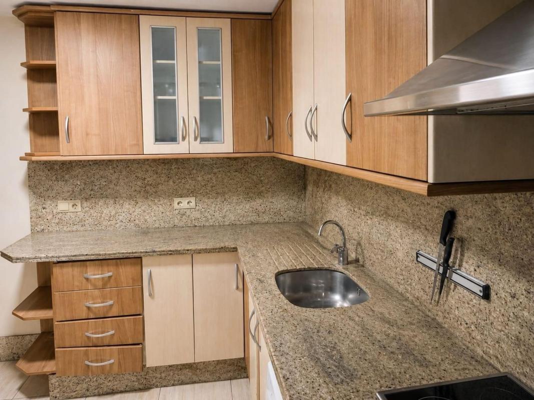 Sale of apartment in Piso en San Pedro Pueblo, Marbella, Marbella
 photo 5