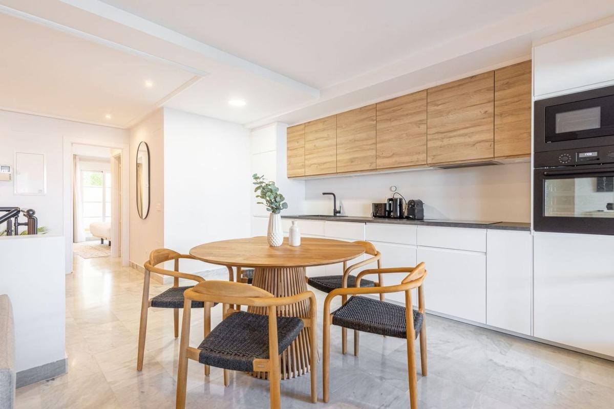 Продажа дуплекса на Dúplex en Nueva Andalucía, Marbella, Марбелла photo 5