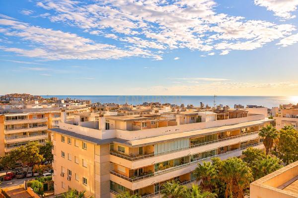 Mansarda na sprzedaż w Ático en Calle Bahía, 13, Arroyo de la Miel, Benalmádena, Benalmádena photo 1