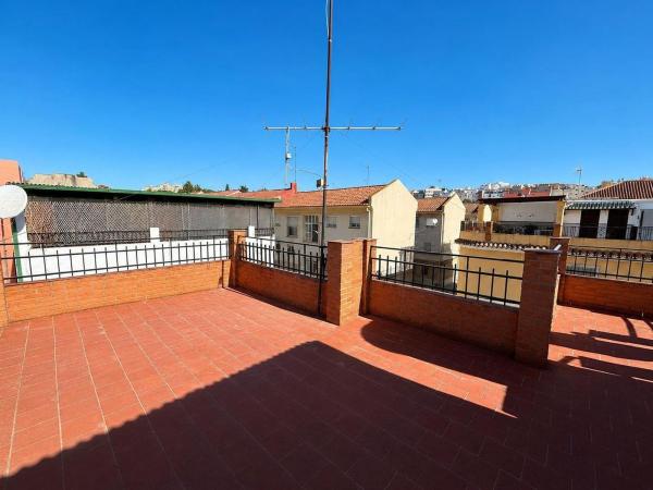 Casa o chalet independiente en Alvarez Curiel, Los Castillejos - La Trinidad, Málaga photo 1