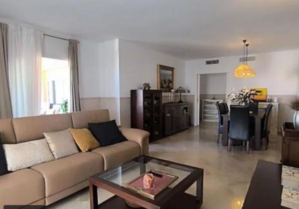 Sale of flat in Piso en Calle Huelva de Calahonda, Sitio de Calahonda, Mijas, Mijas
 photo 2