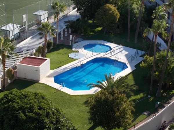 Sprzedaż mieszkania w Piso en Doctor Roberto Olid, Arroyo de la Miel, Benalmádena, Benalmádena
photo 1