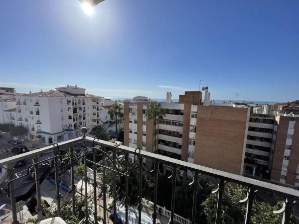 Sprzedaż mieszkania w Piso en Calle Vega, 8, Arroyo de la Miel, Benalmádena, Benalmádena
 photo 4