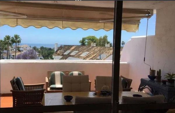 Дуплекс на продажу в Dúplex en Nueva Andalucía, Marbella, Марбелла thumbnail 2