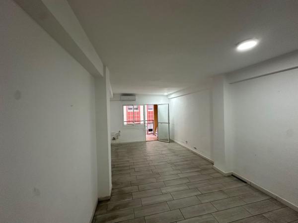 Продажа квартиры на Piso en Calle Ventura Rodríguez, La Trinidad, Málaga, Малага
thumbnail 2