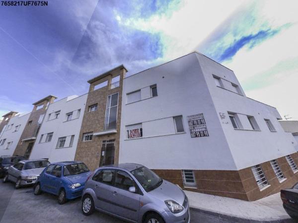 Sale of flat in Piso en Castañer Gallardo, 2, Cerrado de Calderón - Hacienda Paredes, Málaga, Málaga
thumbnail 3