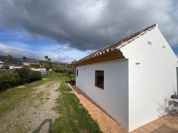 Rustic farm for sale in Finca rústica en Los Llanos, Estepona , Estepona thumbnail 3