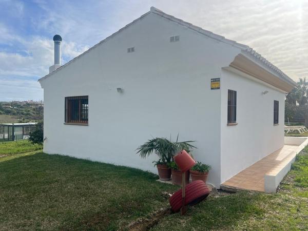 Rustic farm for sale in  Finca rústica en Los Llanos, Estepona , Estepona photo 4