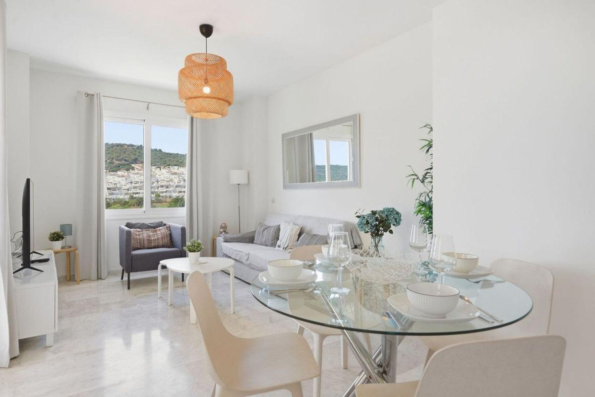 Sale of apartment in Piso en Valle Romano Golf, Estepona, Estepona
photo 2