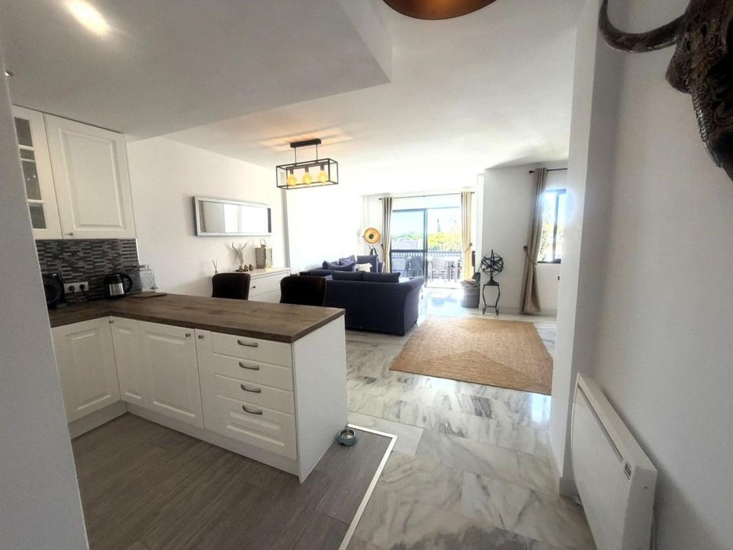 Sale of apartment in Piso en Paraiso-Barronal, Estepona, Estepona
photo 3